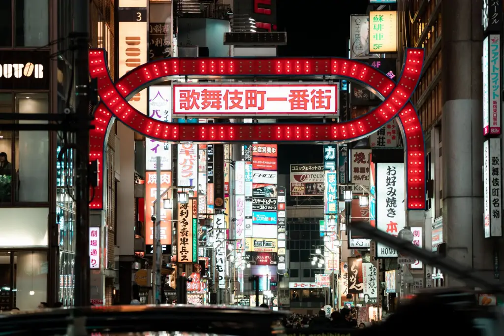 安防监控摄像头选型指南：主流参数对比与场景适配
