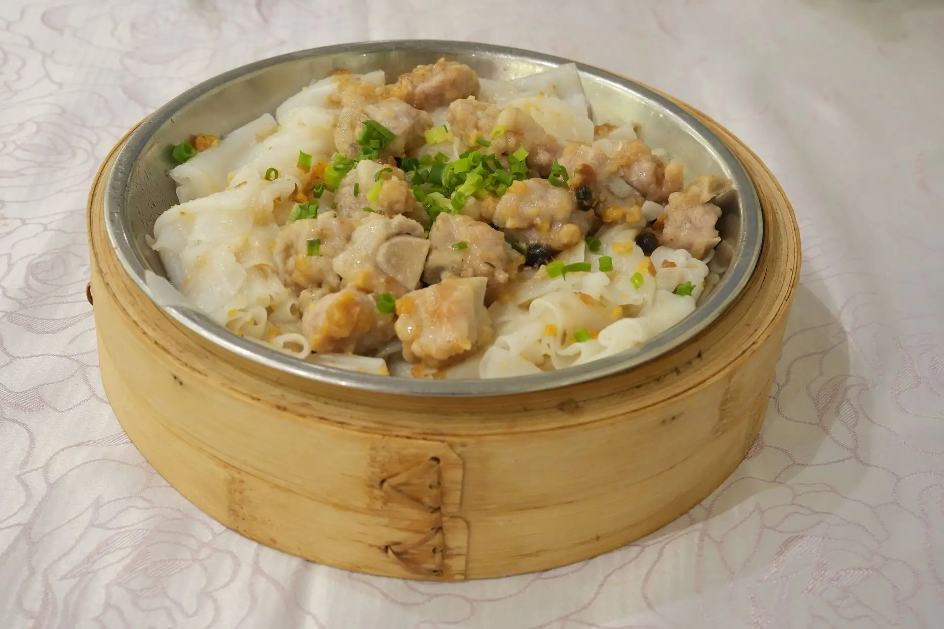 弱电工程中安防监控摄像头的选型要点与安装规范